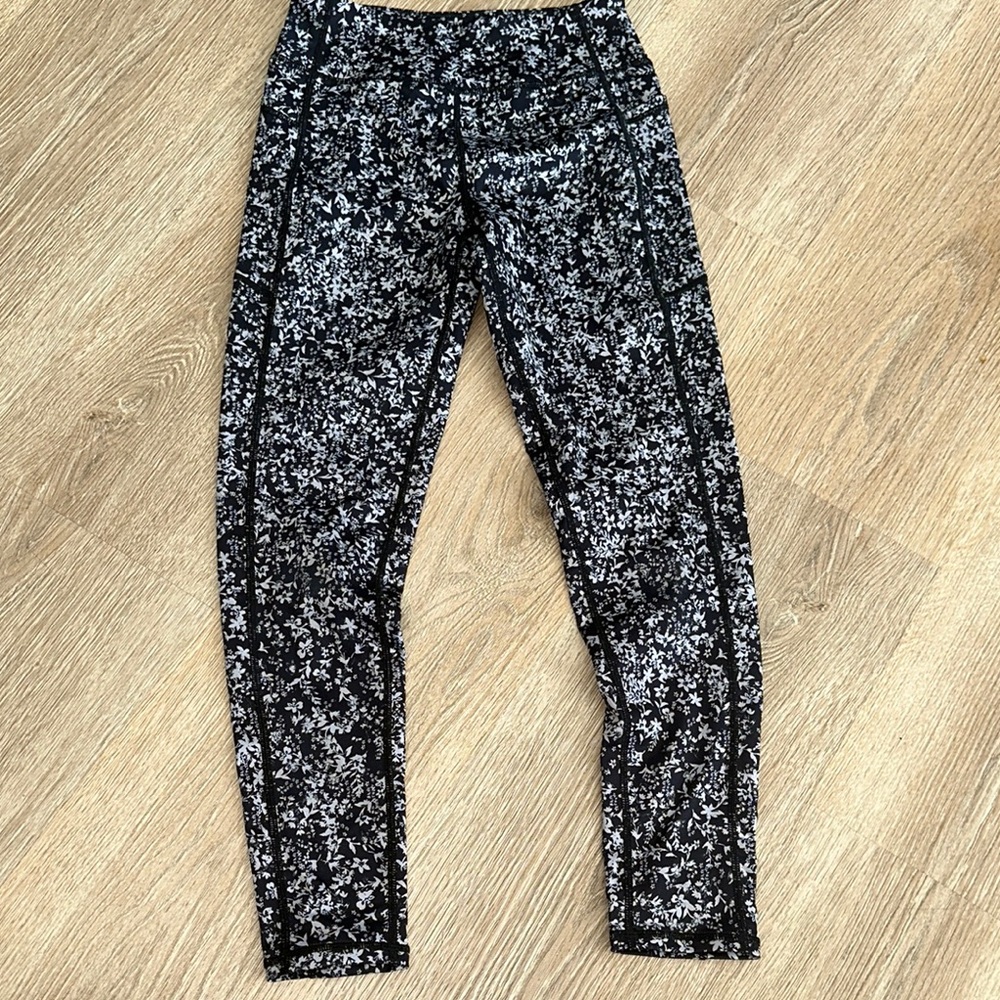 Zella (nordstrom brand) Black and White Patterned Leggings